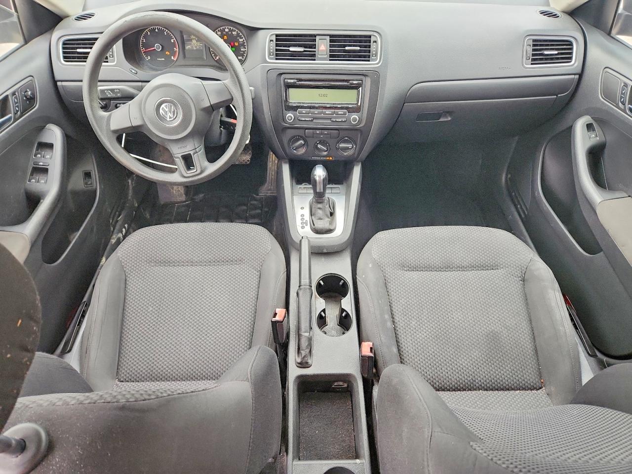 2011 VOLKSWAGEN JETTA BASE photo 8