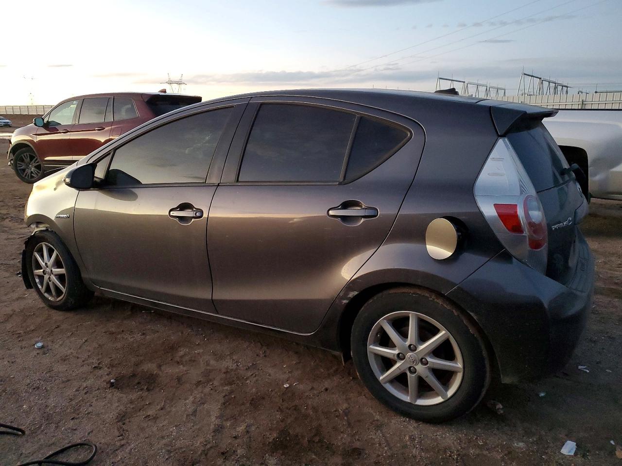 2012 TOYOTA PRIUS C photo 2