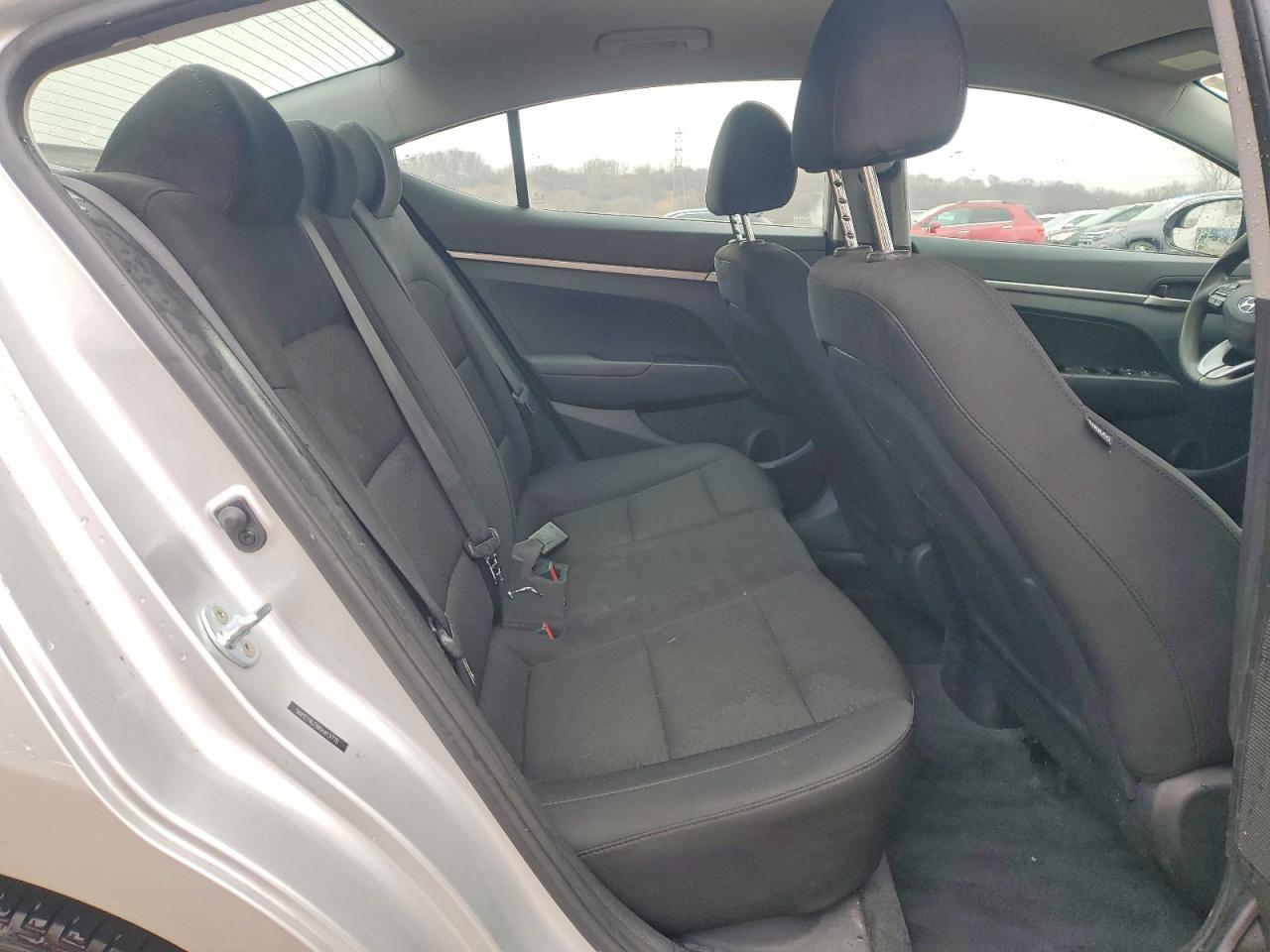 2019 HYUNDAI ELANTRA SE photo 19