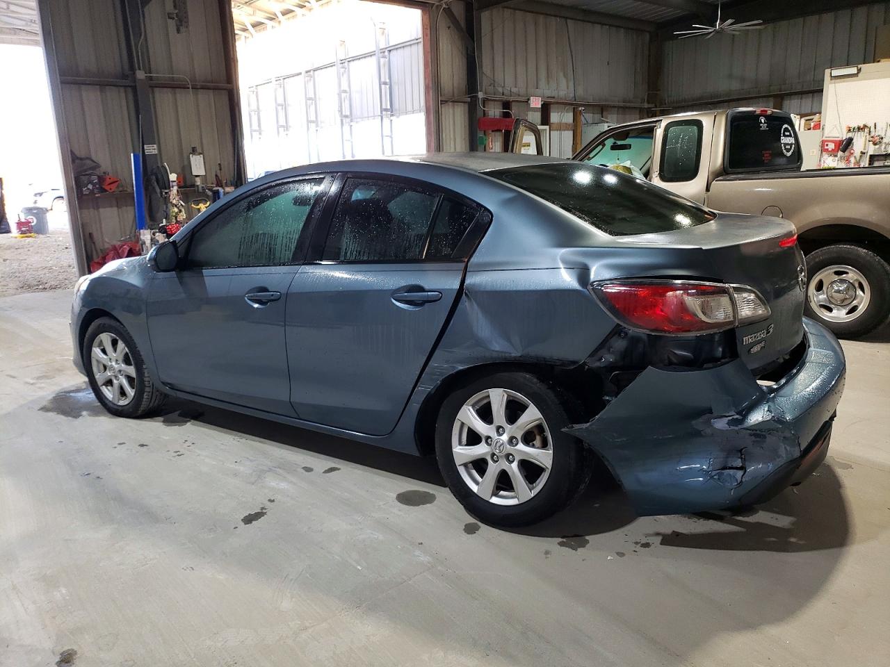2010 MAZDA 3 I photo 2