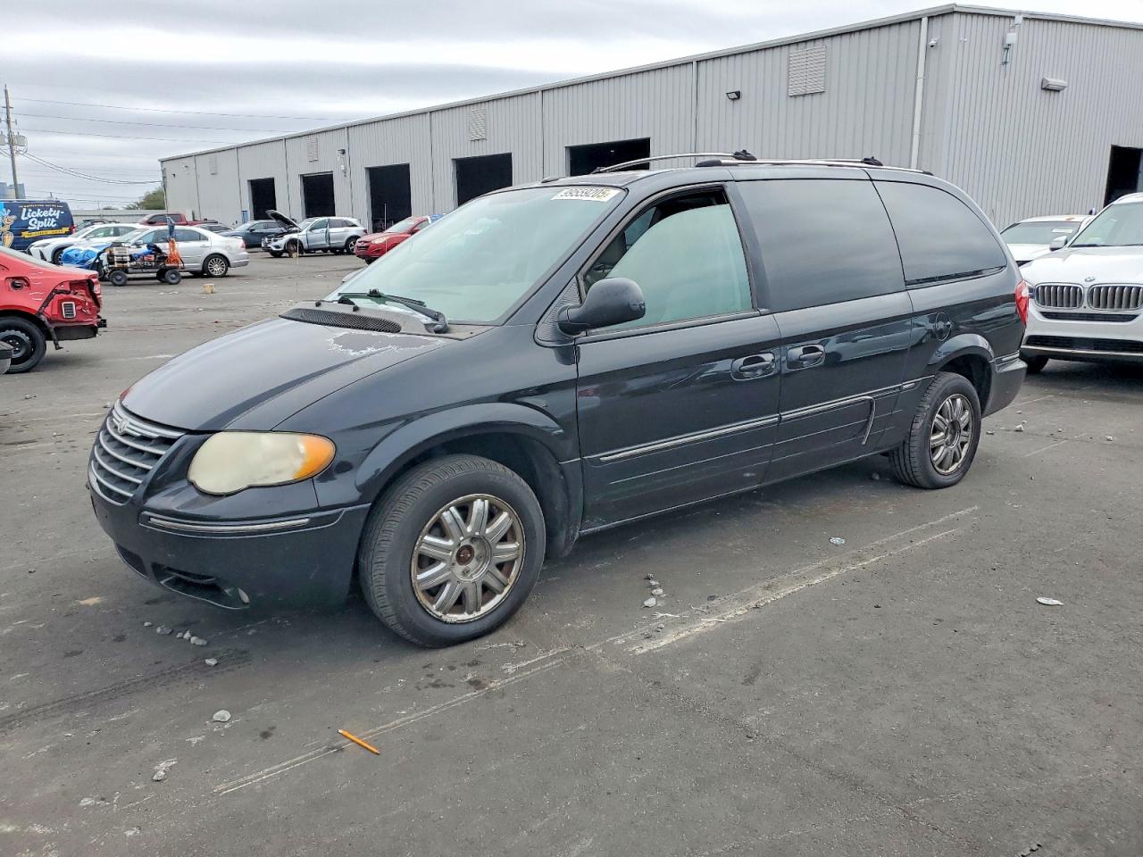 2006 CHRYSLER TOWN & COUNTRY