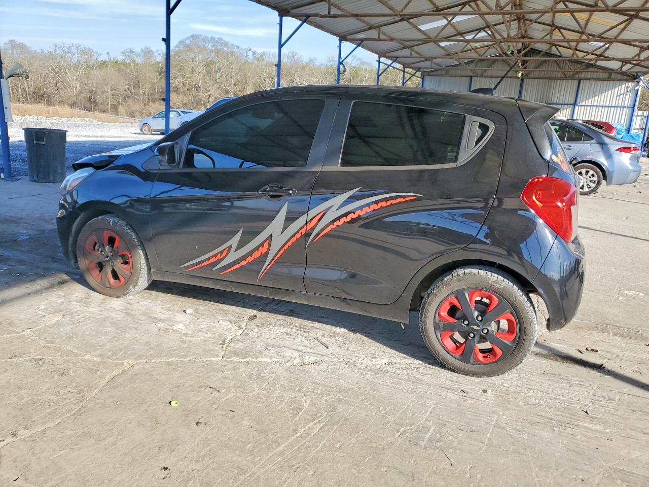2019 CHEVROLET SPARK 1LT photo 2