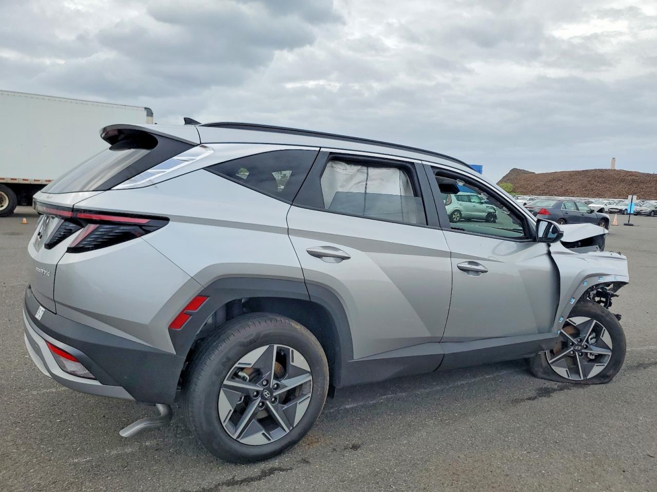 2025 HYUNDAI TUCSON SEL CONVENIENCE photo 3