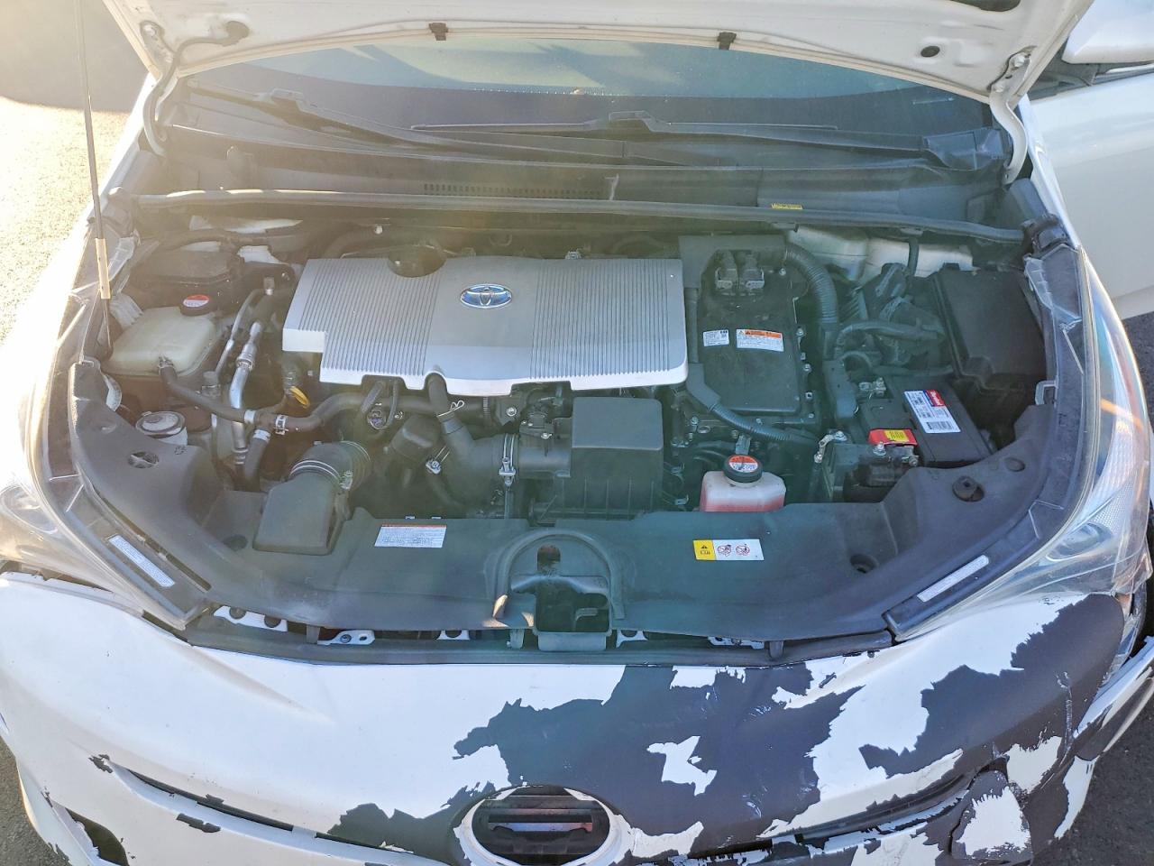 2016 TOYOTA PRIUS photo 11