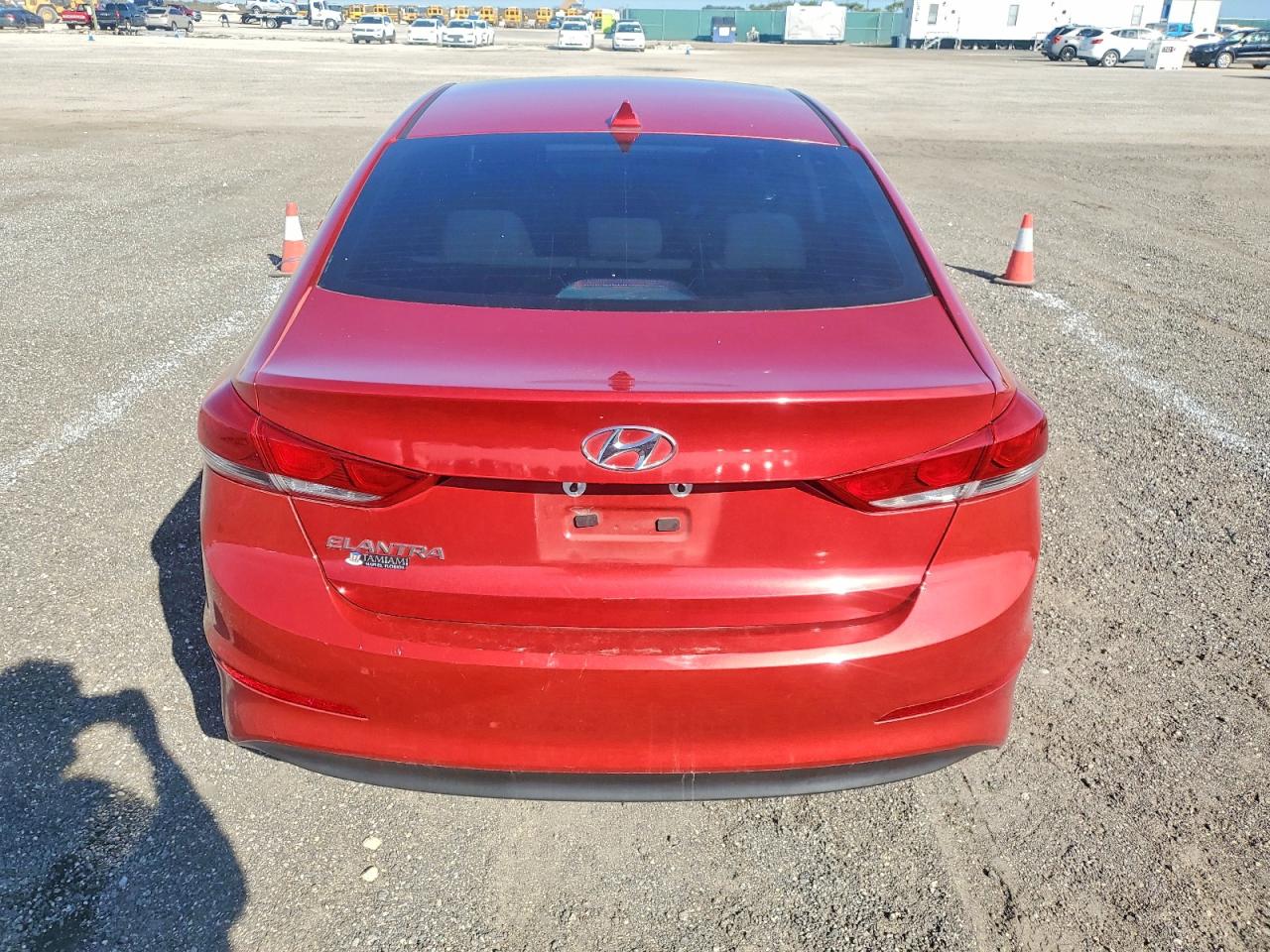 2018 HYUNDAI ELANTRA SEL photo 6