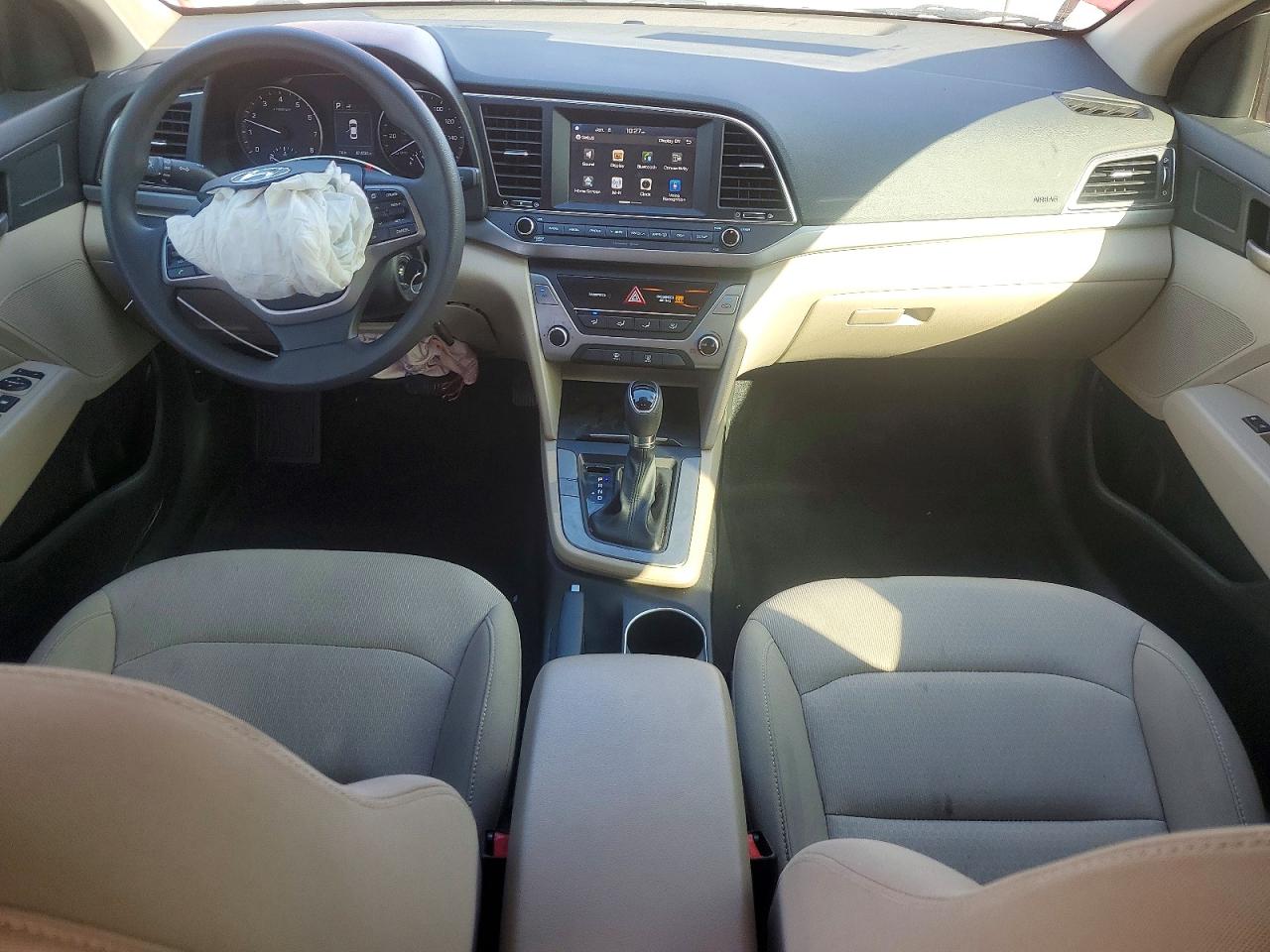2018 HYUNDAI ELANTRA SEL photo 8