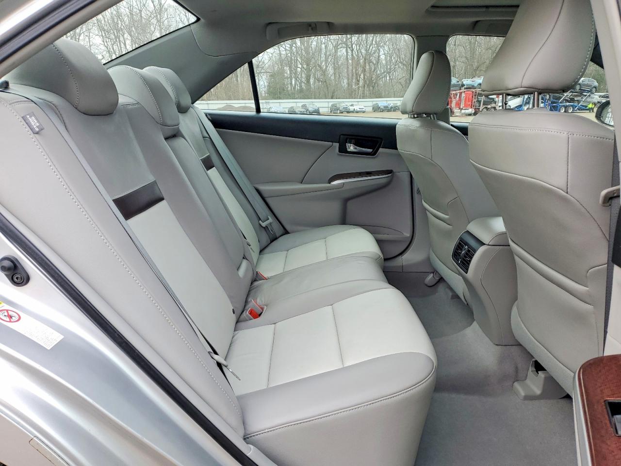 2012 TOYOTA CAMRY SE photo 19