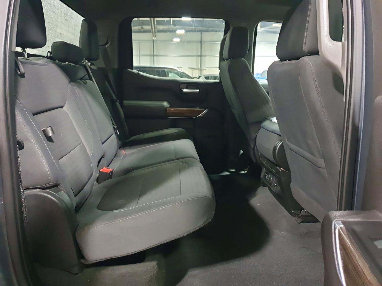 2020 CHEVROLET SILVERADO K1500 RST photo 10