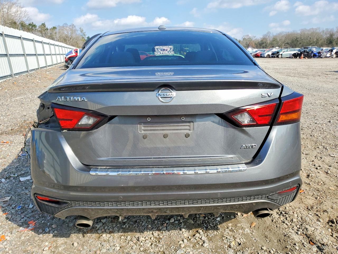2019 NISSAN ALTIMA SV photo 6