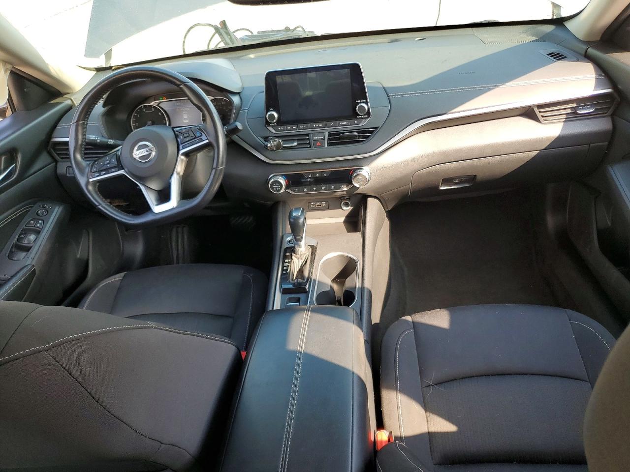 2019 NISSAN ALTIMA SV photo 8