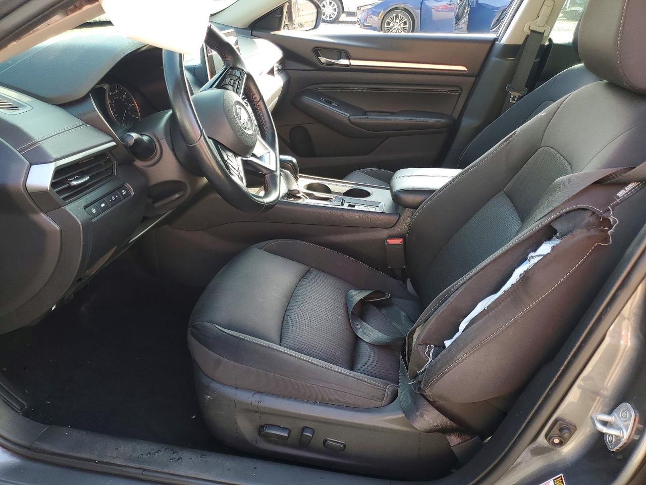 2019 NISSAN ALTIMA SV photo 7