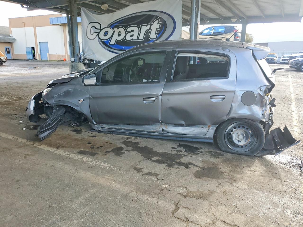 2017 MITSUBISHI MIRAGE ES photo 2