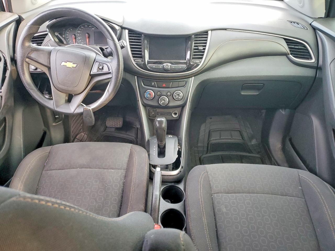 2020 CHEVROLET TRAX LS photo 8