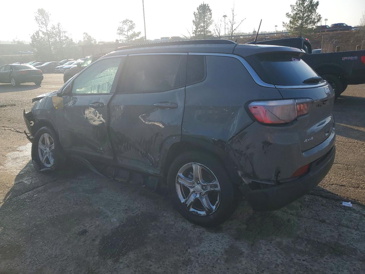 2024 JEEP COMPASS LATITUDE photo 2