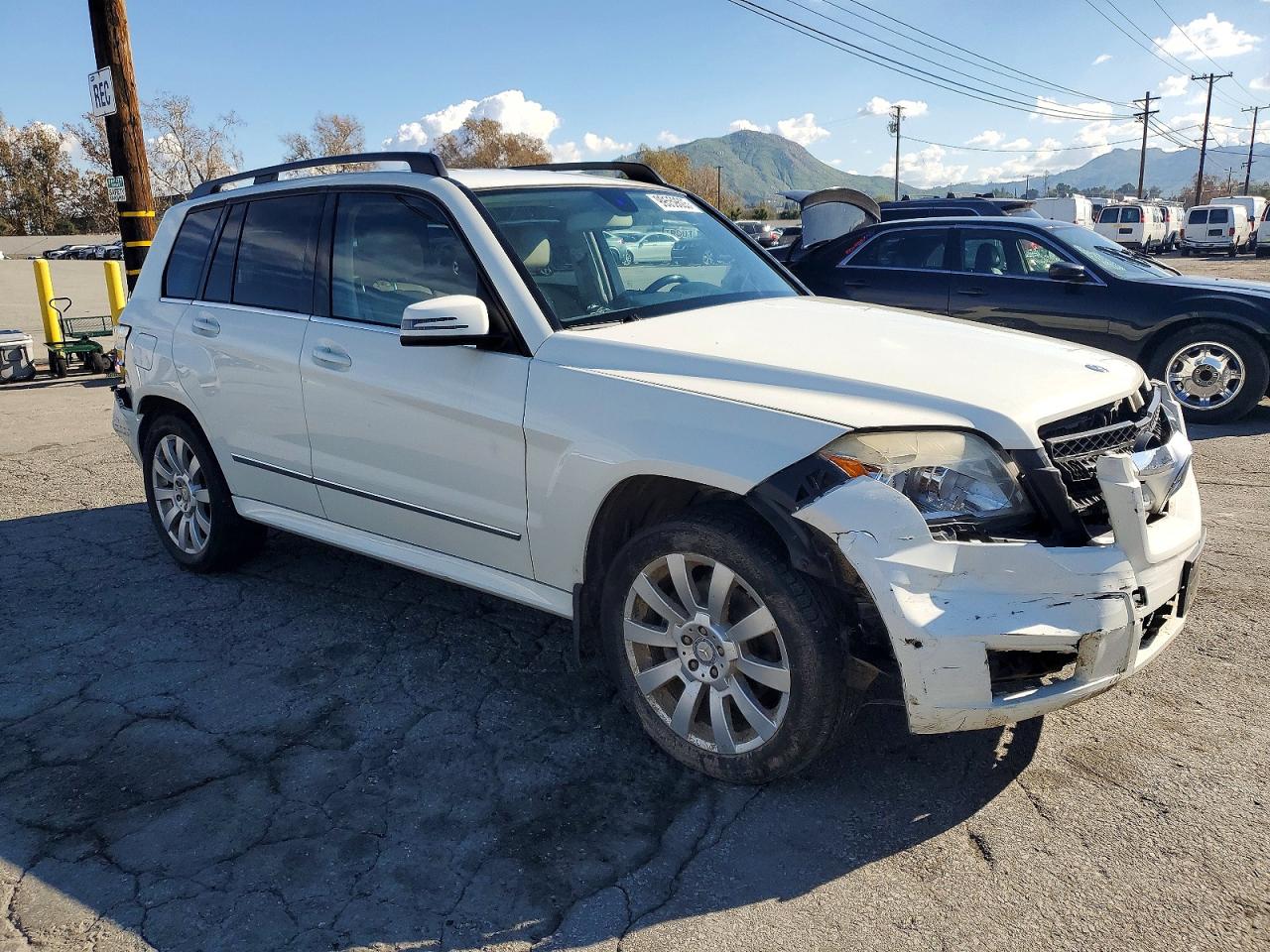 2011 MERCEDES-BENZ GLK 350 photo 4