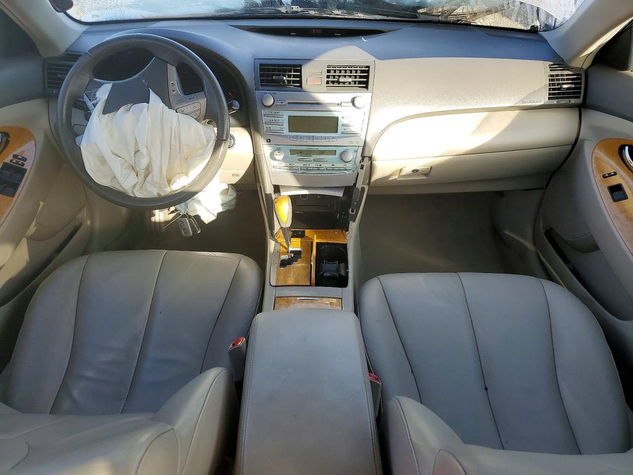 2007 TOYOTA CAMRY LE photo 8
