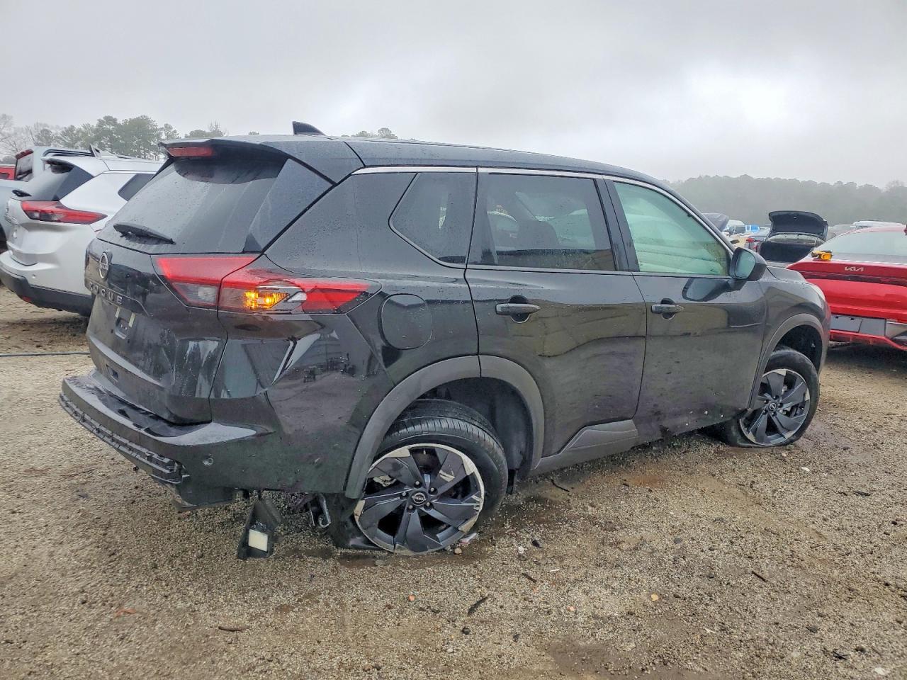 2025 NISSAN ROGUE SV photo 3