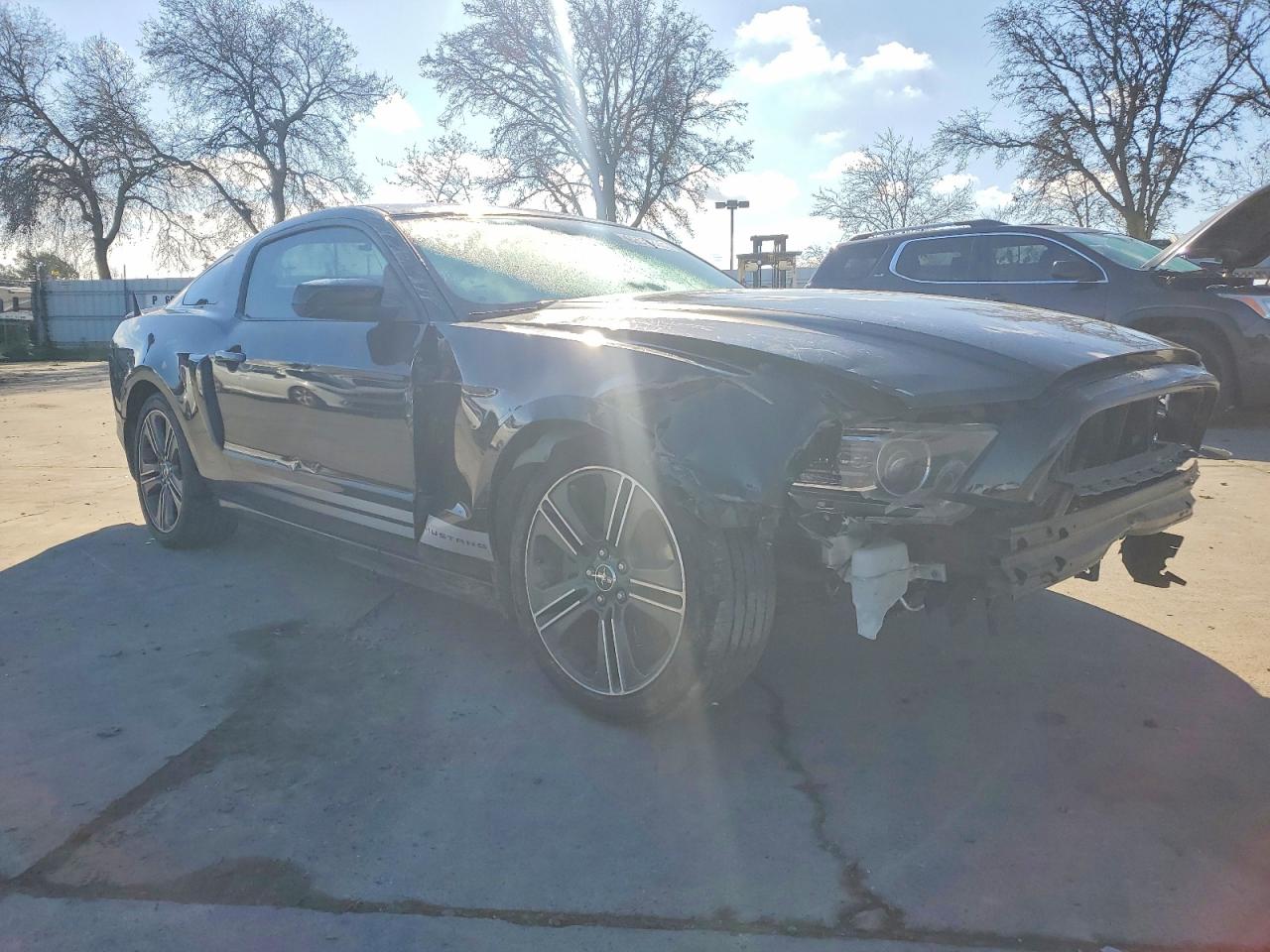 2013 FORD MUSTANG photo 10