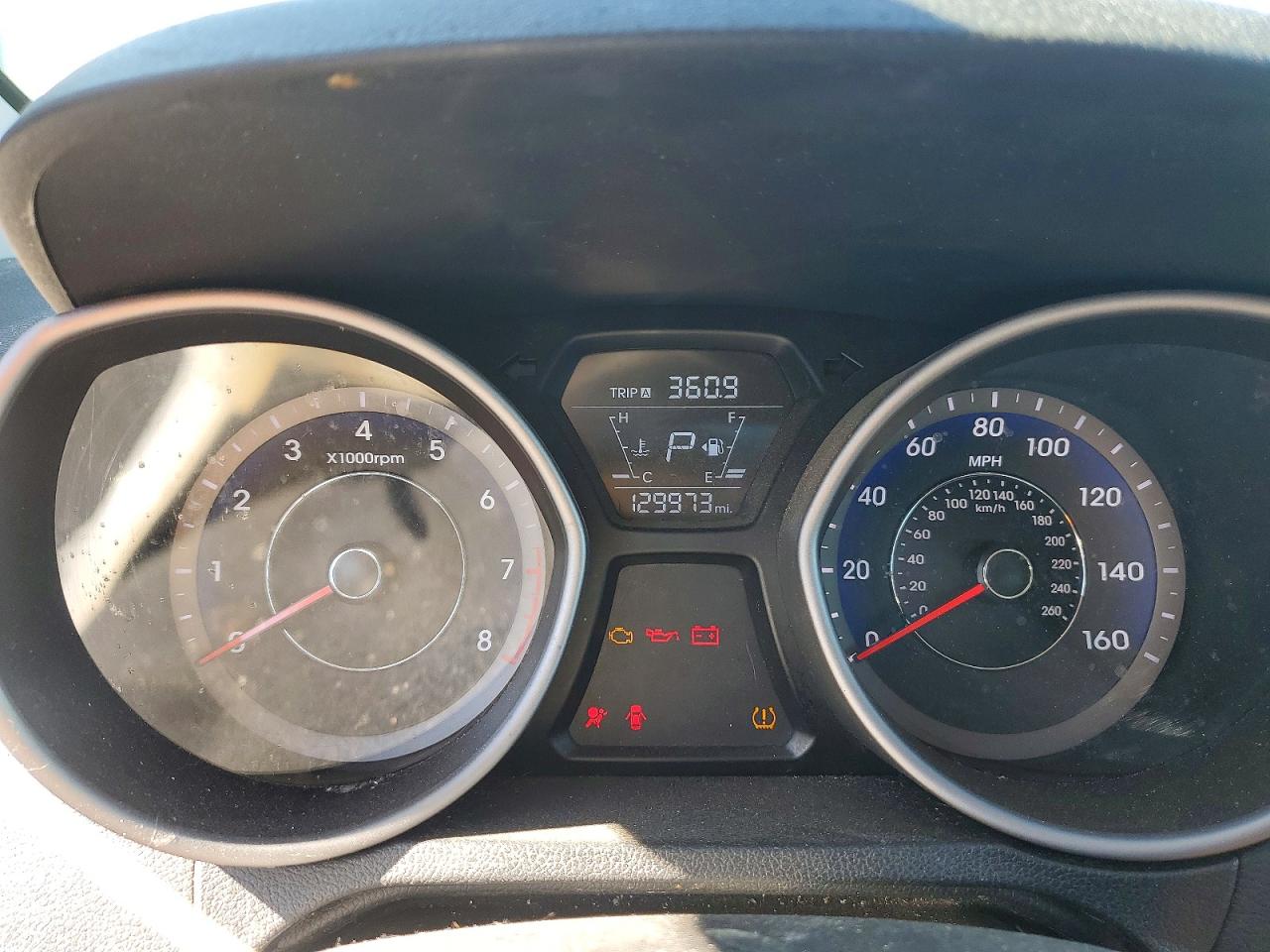 2015 HYUNDAI ELANTRA SE photo 9