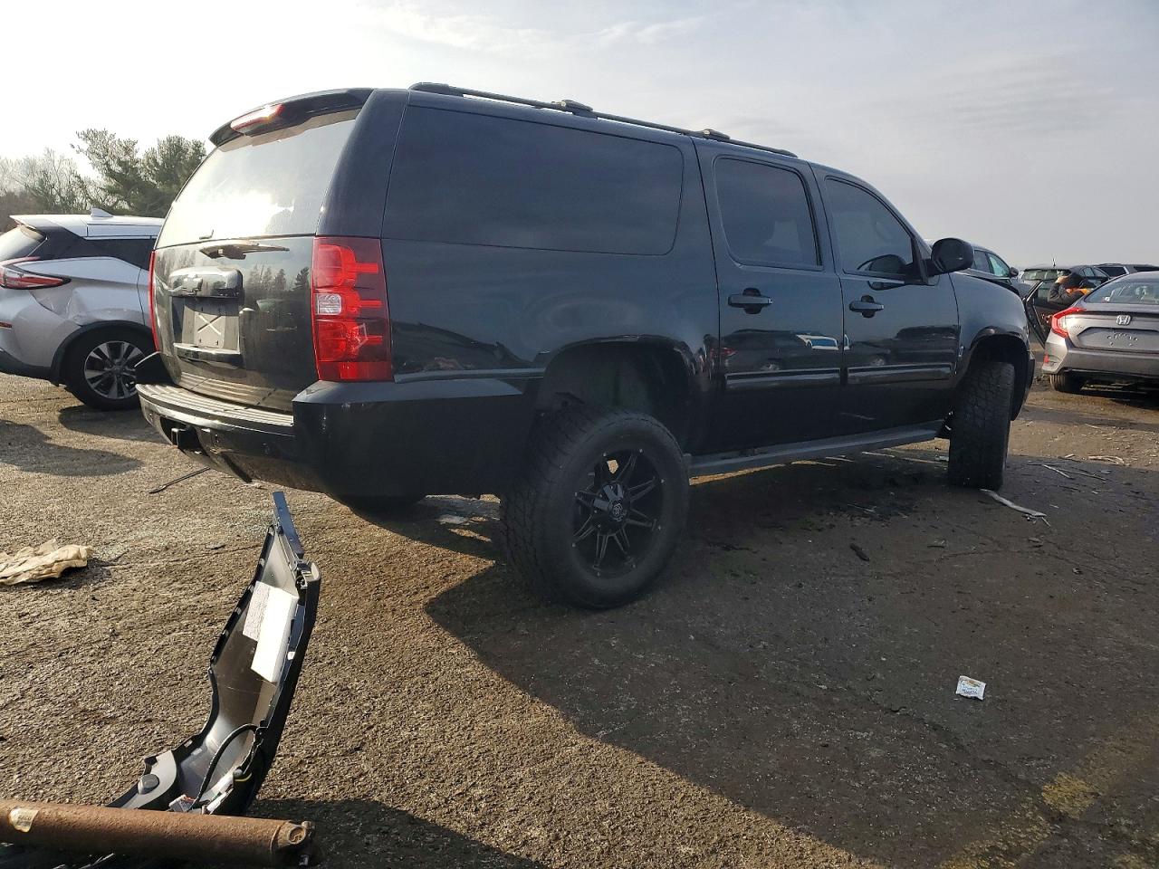 2012 CHEVROLET SUBURBAN K1500 LT photo 3
