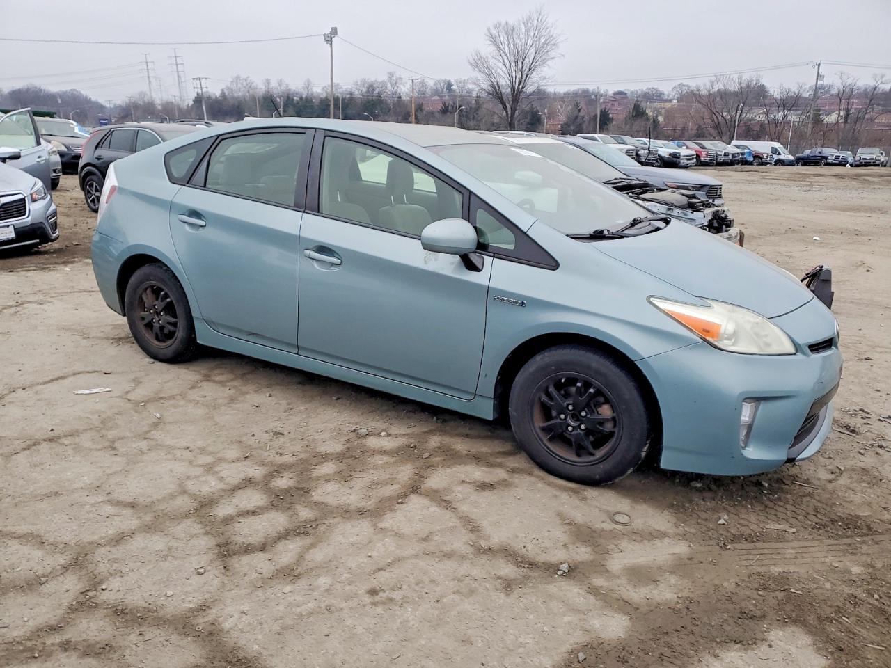 2013 TOYOTA PRIUS photo 7