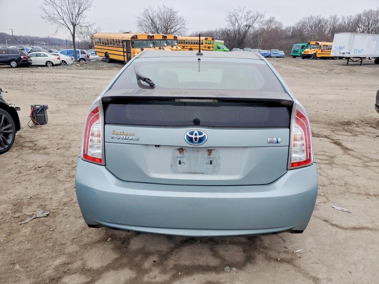 2013 TOYOTA PRIUS photo 11