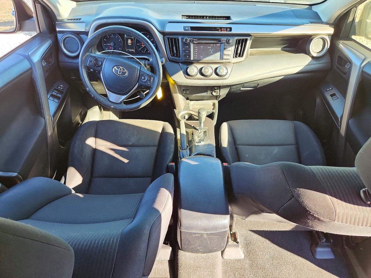 2017 TOYOTA RAV4 LE photo 8