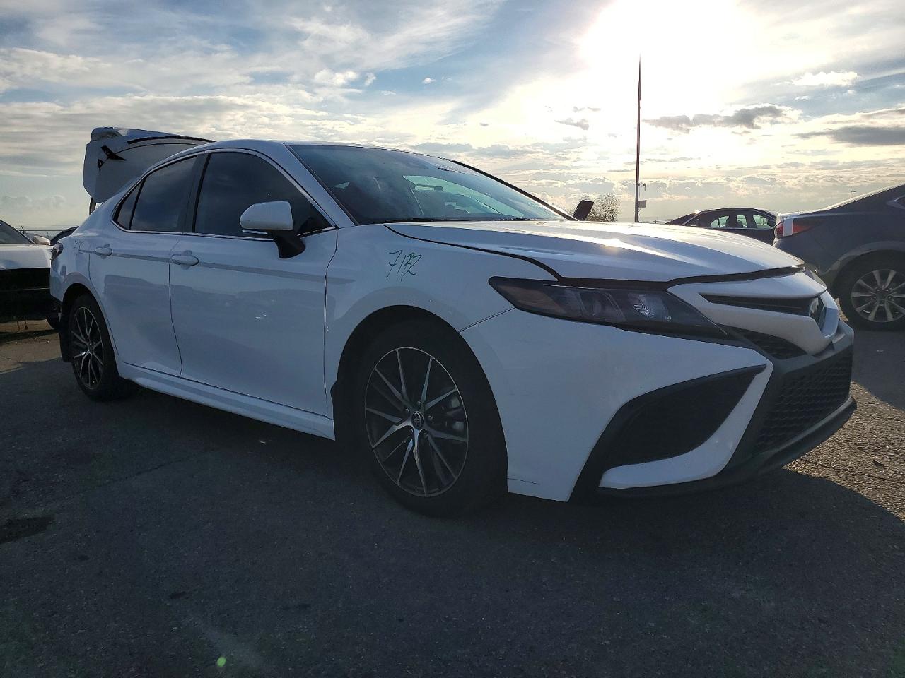2023 TOYOTA CAMRY SE photo 4