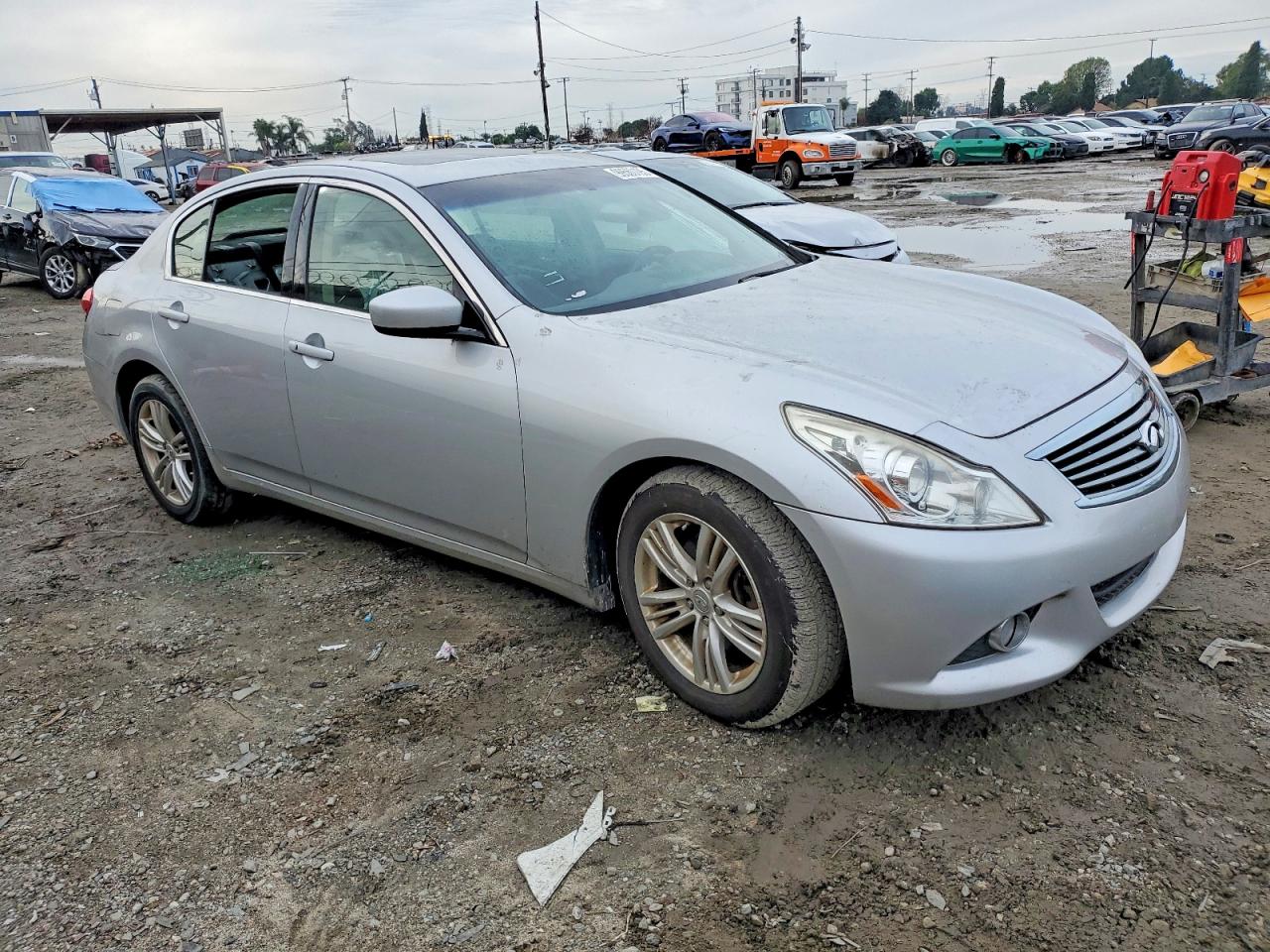 2012 INFINITI G37 photo 4