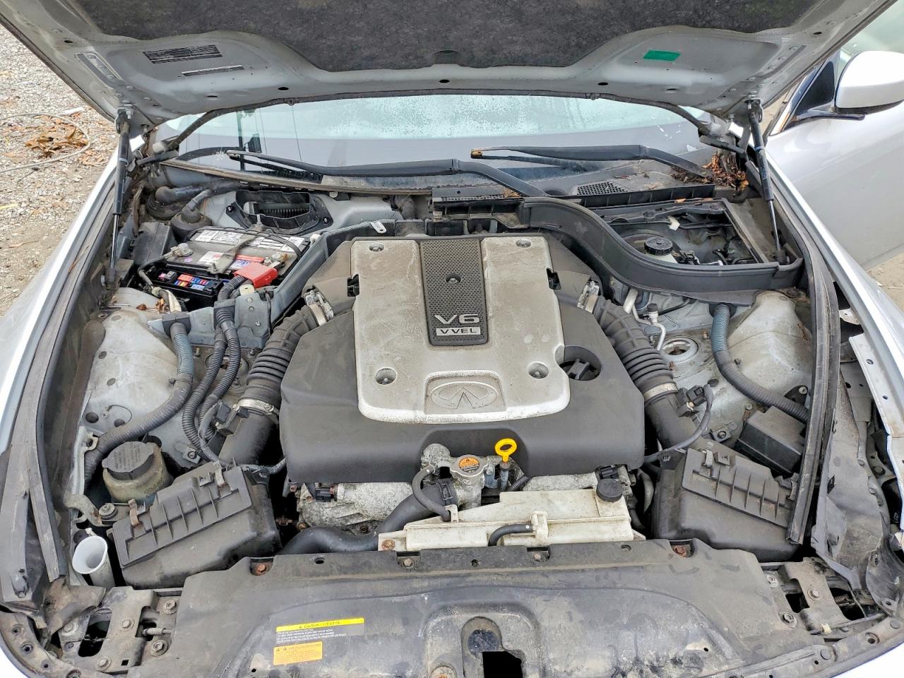 2012 INFINITI G37 photo 11