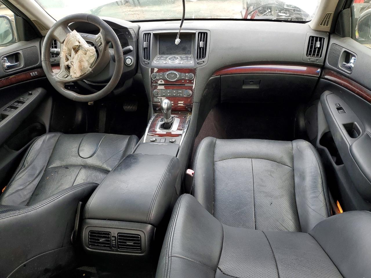 2012 INFINITI G37 photo 8