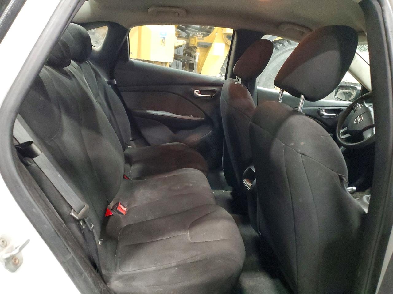 2013 DODGE DART SE photo 19