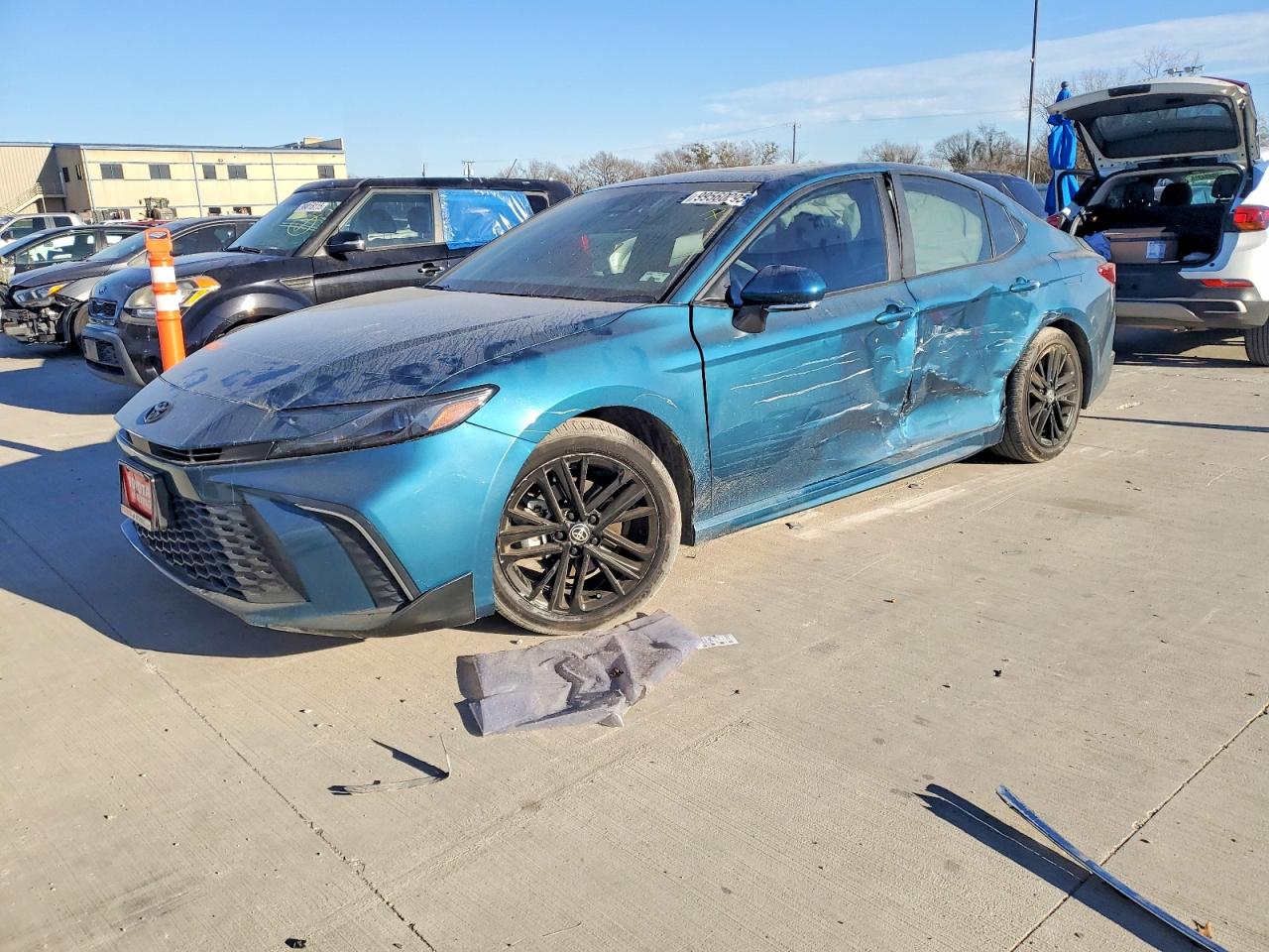 2025 TOYOTA CAMRY