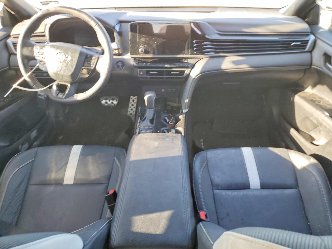 2025 TOYOTA CAMRY XSE photo 8