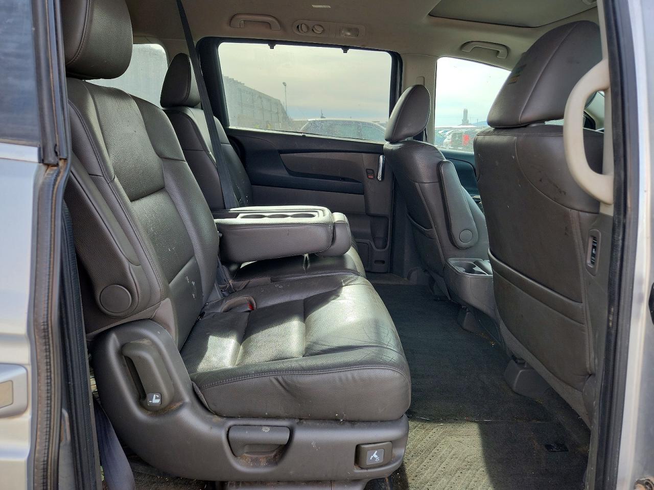 2014 HONDA ODYSSEY EXL photo 11