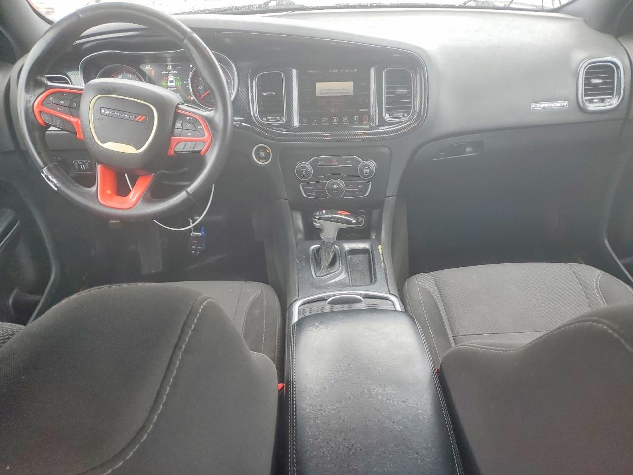 2016 DODGE CHARGER SXT photo 8