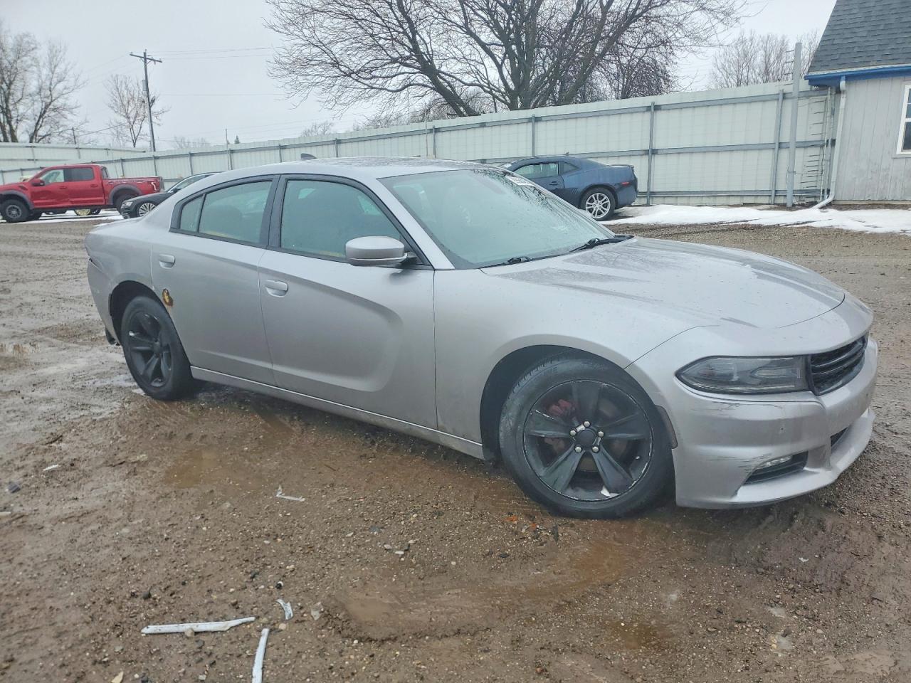 2016 DODGE CHARGER SXT photo 4