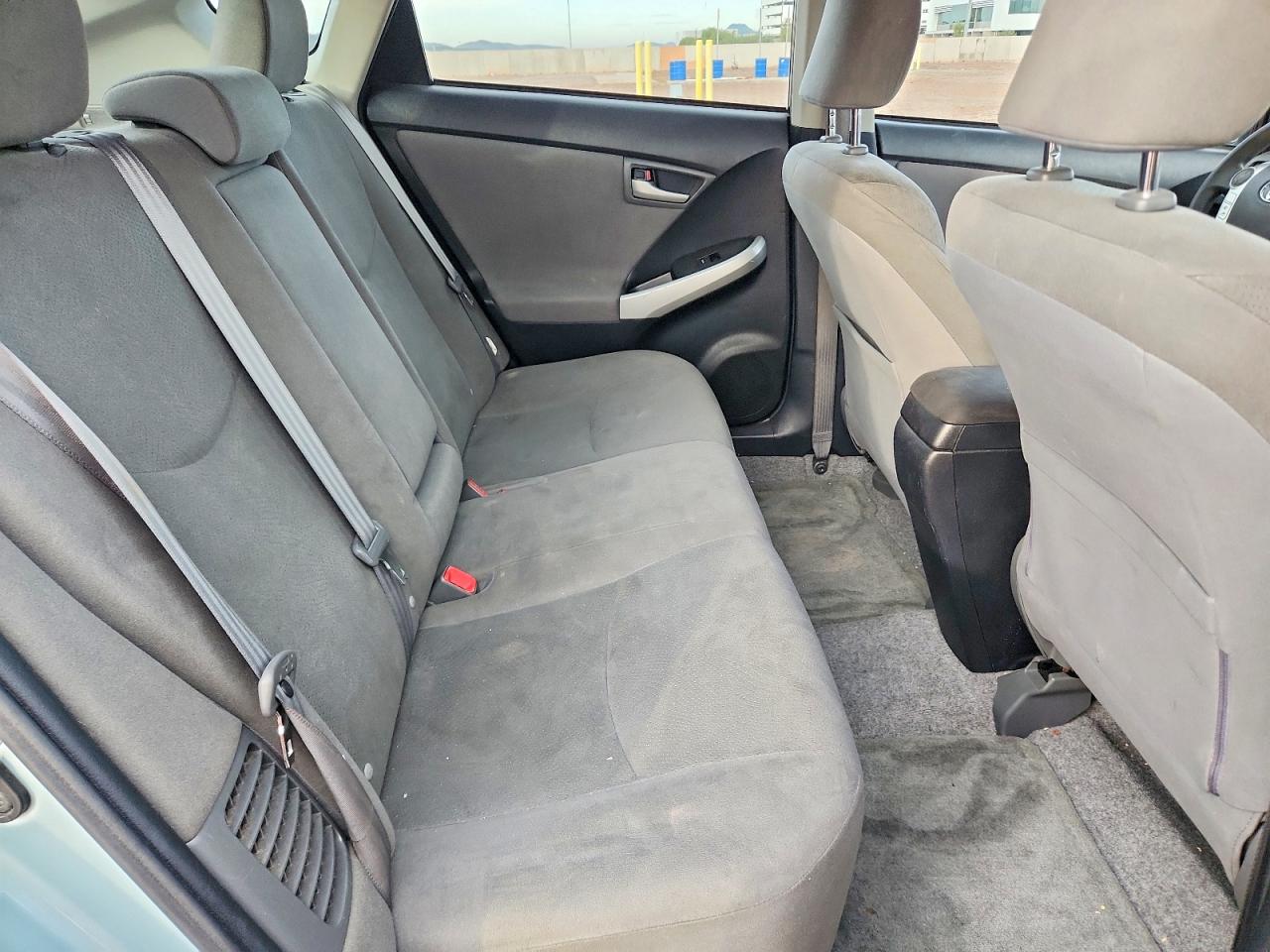 2013 TOYOTA PRIUS photo 10