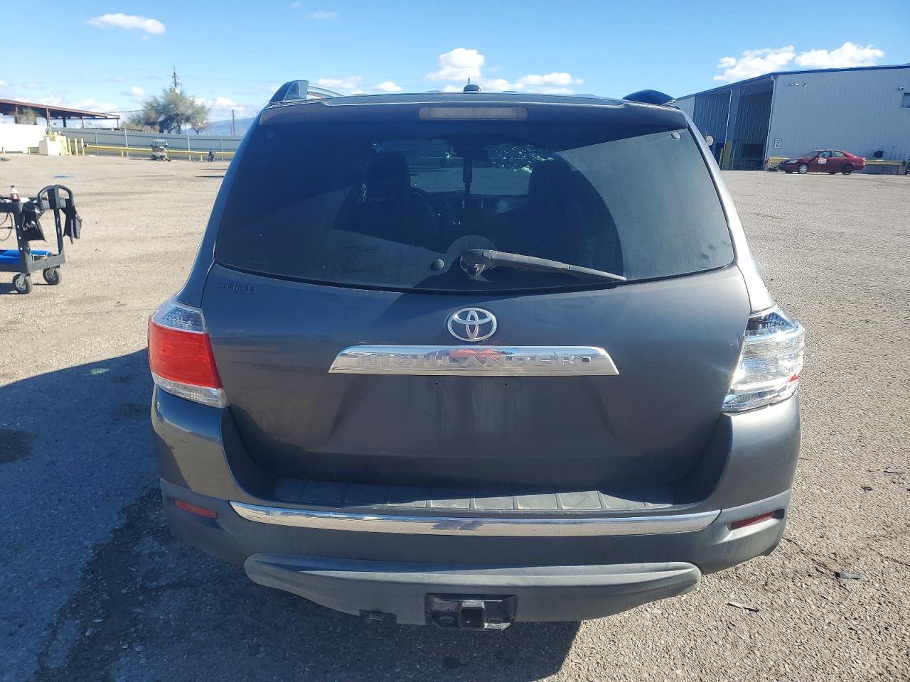 2011 TOYOTA HIGHLANDER LIMITED photo 6