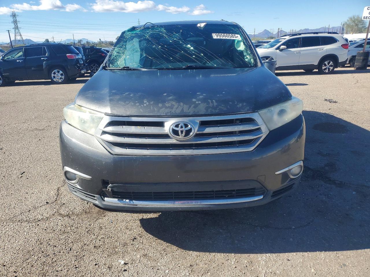 2011 TOYOTA HIGHLANDER LIMITED photo 5