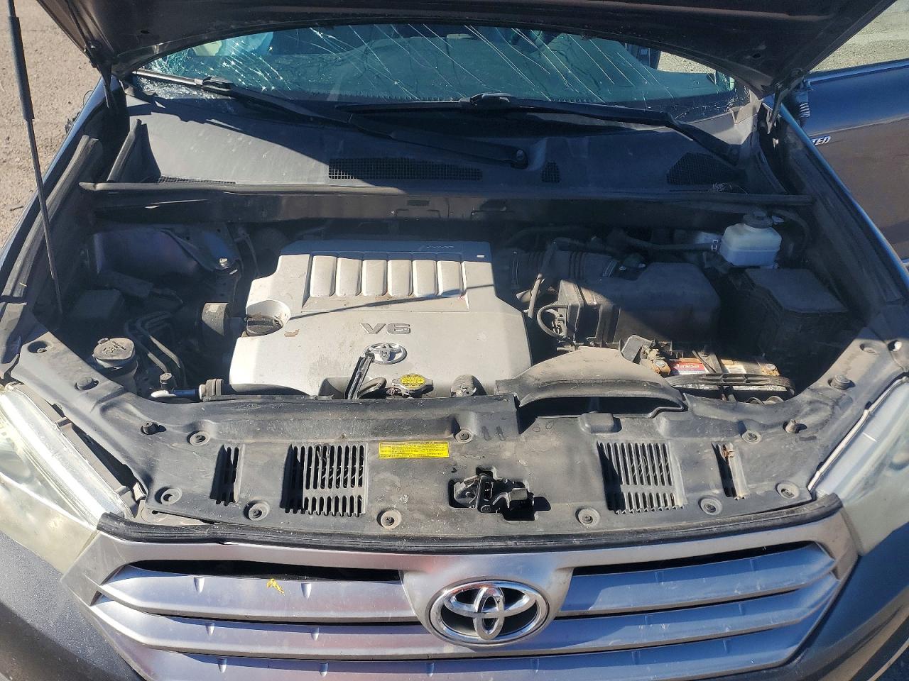2011 TOYOTA HIGHLANDER LIMITED photo 12