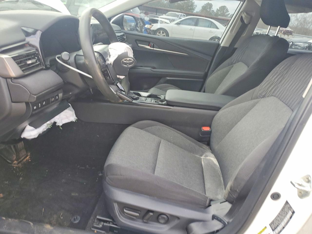 2025 TOYOTA CAMRY XSE photo 7