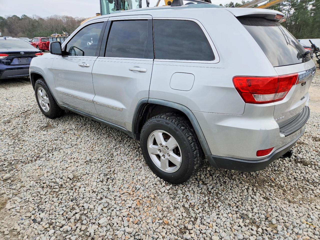 2011 JEEP GRAND CHEROKEE LAREDO photo 2