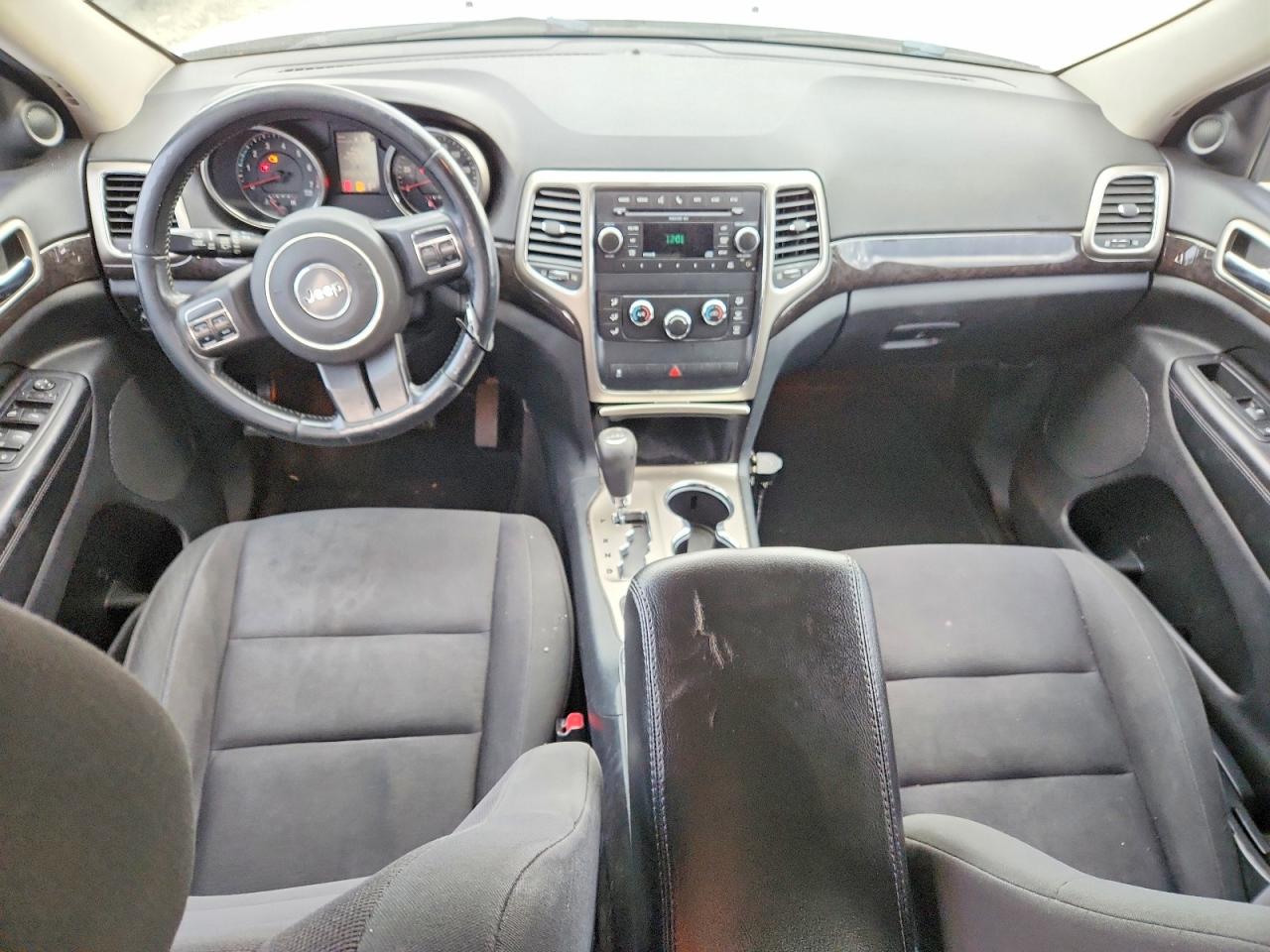 2011 JEEP GRAND CHEROKEE LAREDO photo 8