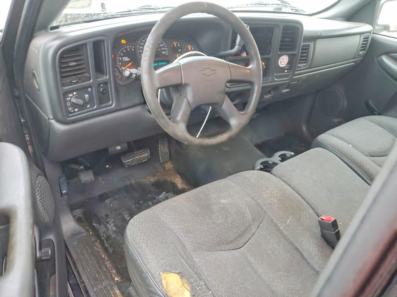 2003 CHEVROLET SILVERADO C1500 photo 8