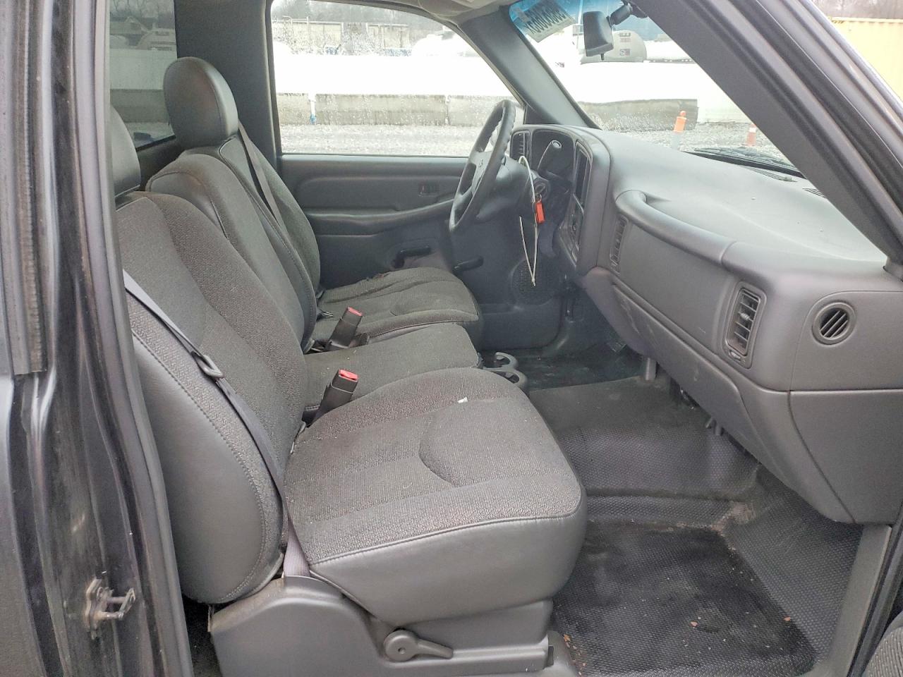 2003 CHEVROLET SILVERADO C1500 photo 10