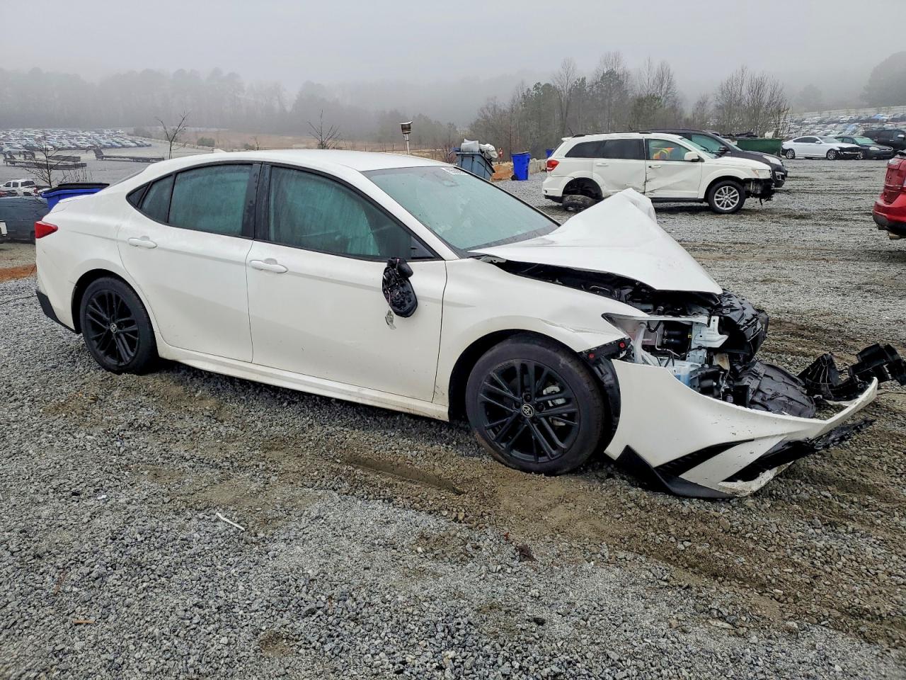 2025 TOYOTA CAMRY XSE photo 4