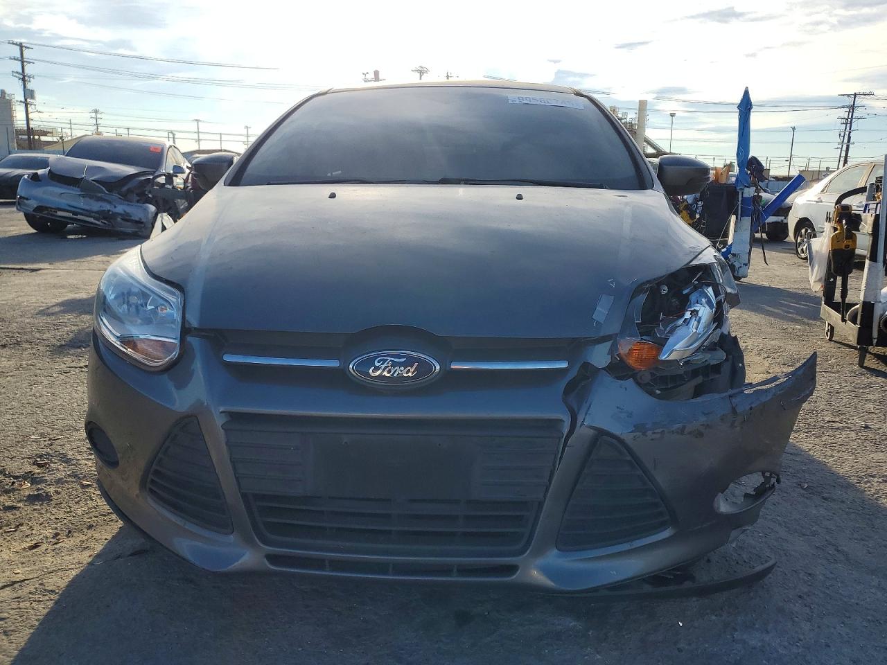 2014 FORD FOCUS SE photo 5