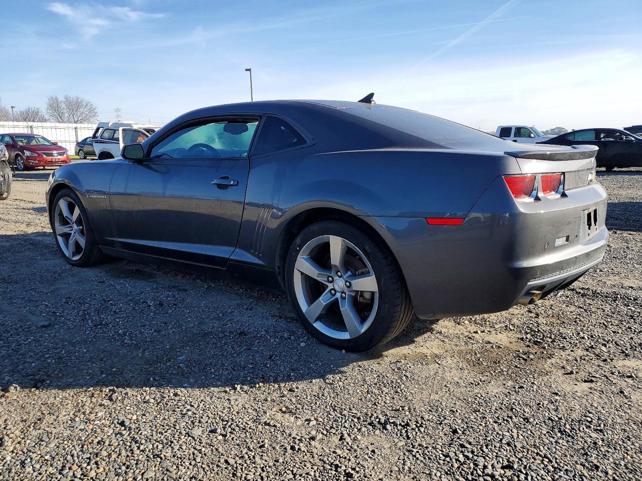 2011 CHEVROLET CAMARO LT photo 2