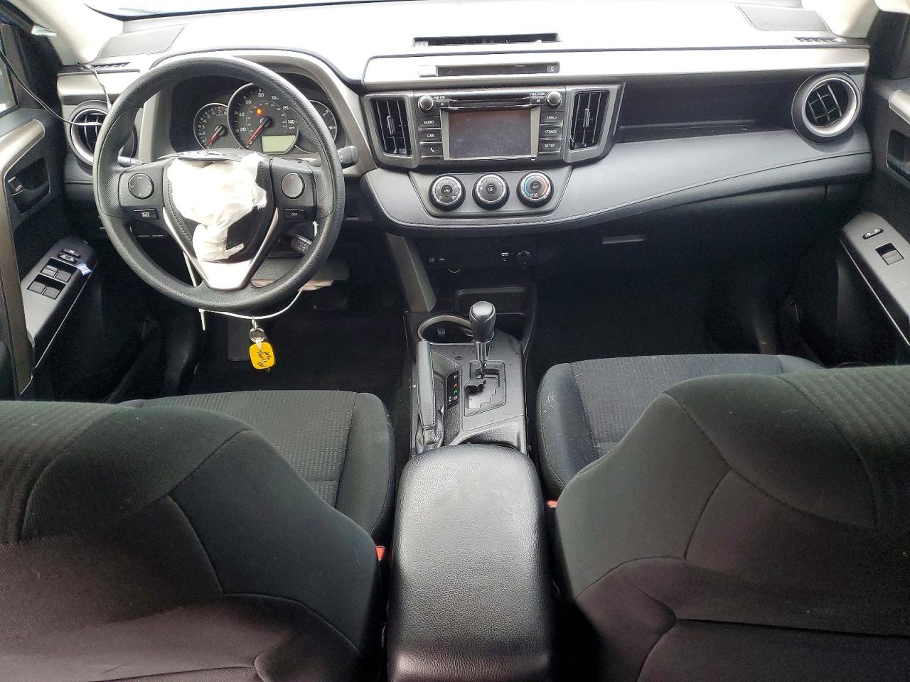 2016 TOYOTA RAV4 LE photo 8